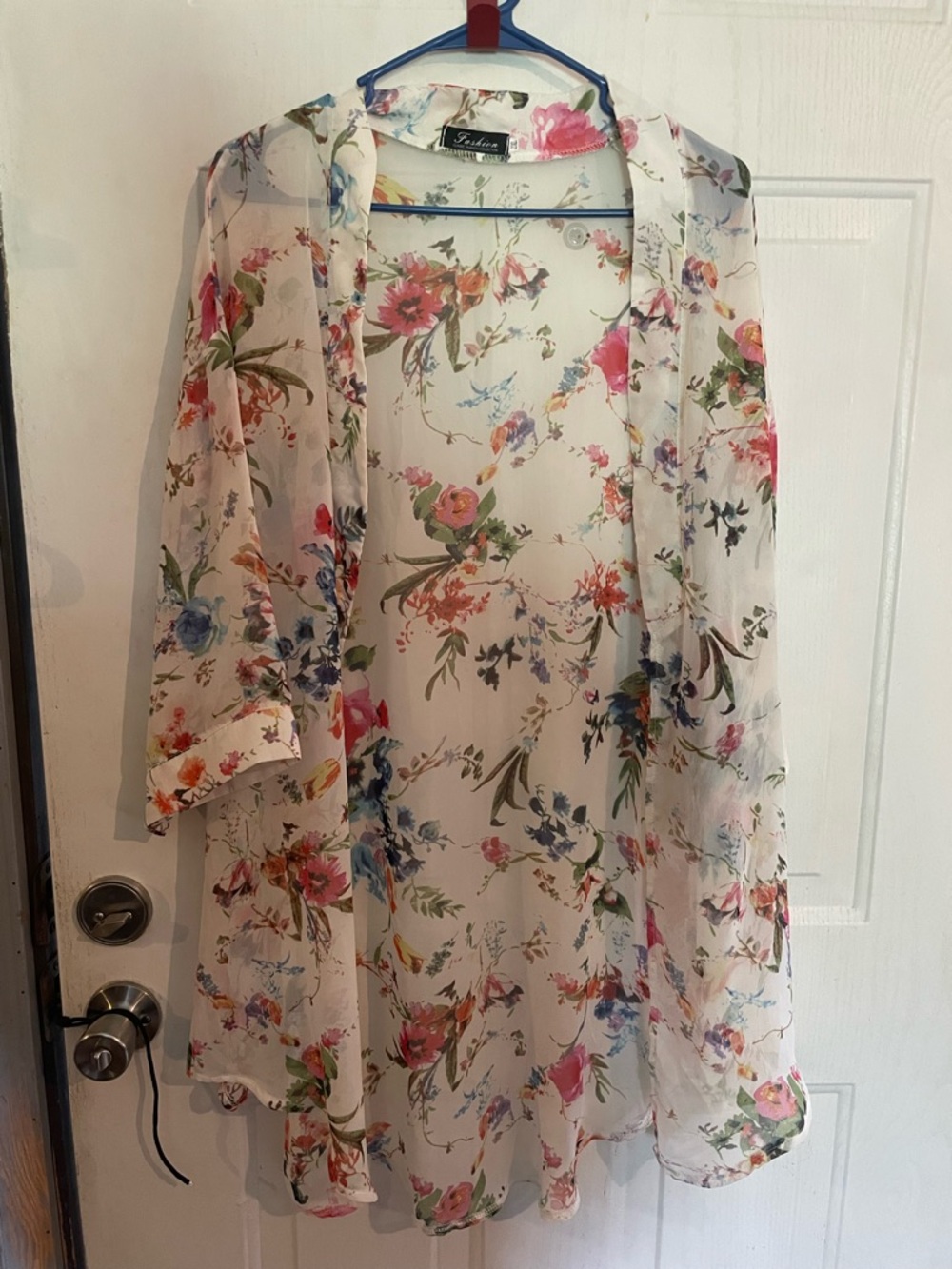 C0019 Classic Fashion Collection Floral Sheer Kimono - Cream & Pink
